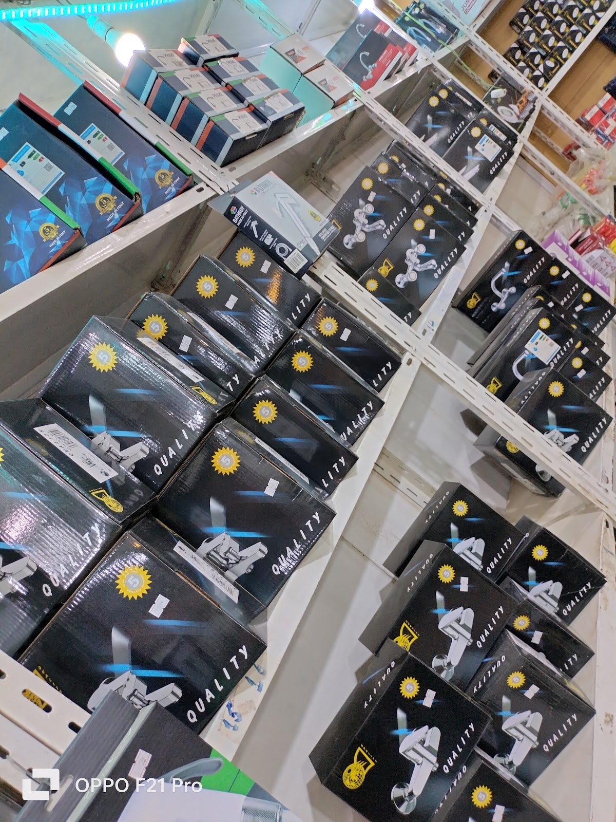 محل فاطمه فهد الدوسري للسباكه والكهرباء - صورة 2