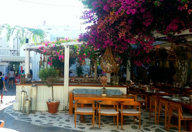 m-eating restaurant Mykonos town