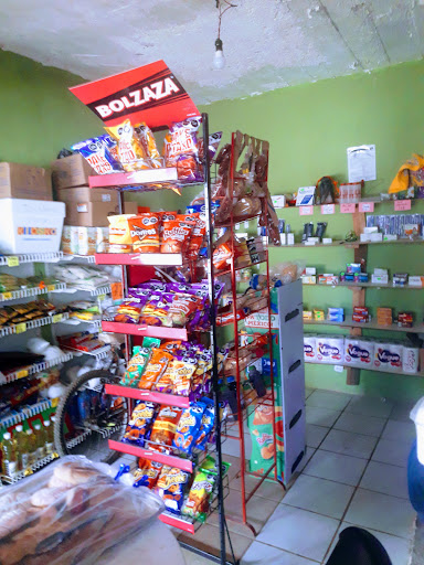 Farmacia, Abarrotes y Ropa