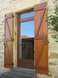 Photo n°8 de Ets HEYRAUD à Vic-le-Comte (Menuisier)