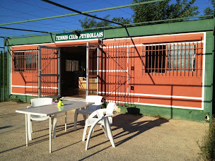 Photo n°2 de Tennis Club Peyrollais à Peyrolles-en-Provence (Club de tennis)