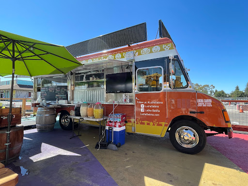 Lucha Sabina taco truck - Thumbnail