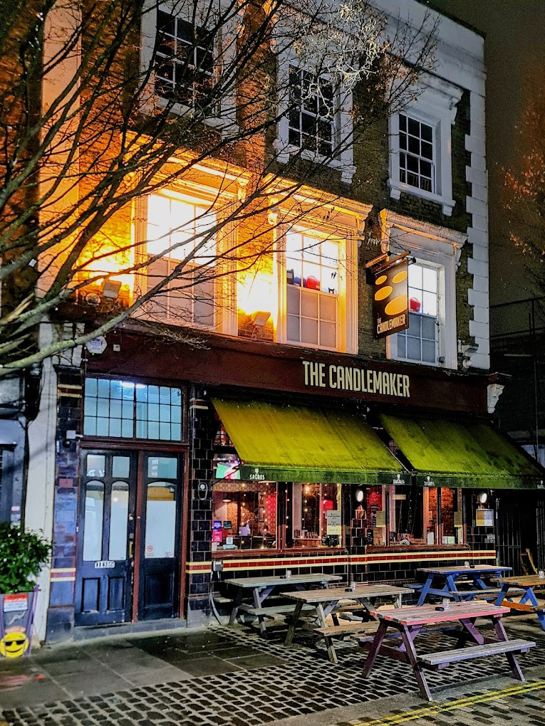 Explore the vibrant pub scene in Battersea with our guide to the top watering holes in the area. From cozy traditional pubs to trendy gastropubs, we've rounded up the best spots to enjoy a pint or two. #battersea #londonpubs Things To Do In London | Things To Do In Battersea | Best Pubs In Battersea | Best Pubs In London | Best Pub Food | Sunday Roast | Places To Eat In London #londonnightlife | Things To Do At Night