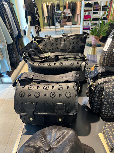 Deekay store DK - Visual