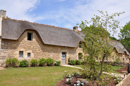 Photo de Location Chaumière Stérédenn