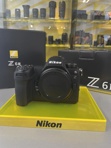 Le Nikon Z 6III est disponible en magasin