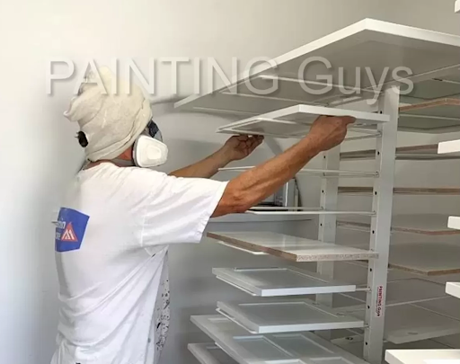 PAINTING Guy - Visual