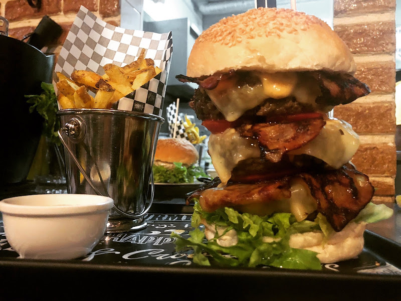 Tania's Hamburgueria — photo