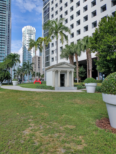 Brickell Park - Visual