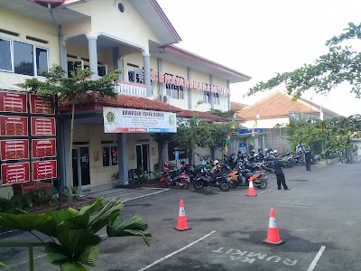 Photos of Unit Hemodialisa RS Bhayangkara Setukpa