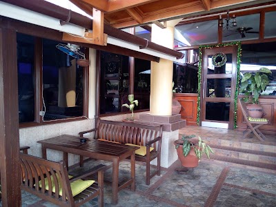Photos of Highgate Hotel