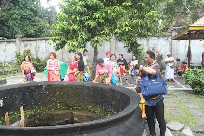Photos of Candra Tour