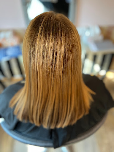 SALON Claudia Schwarz - Thumbnail