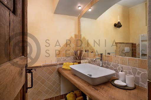 Sardinia Specialists - Thumbnail