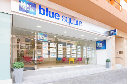 Blue Square - Visual