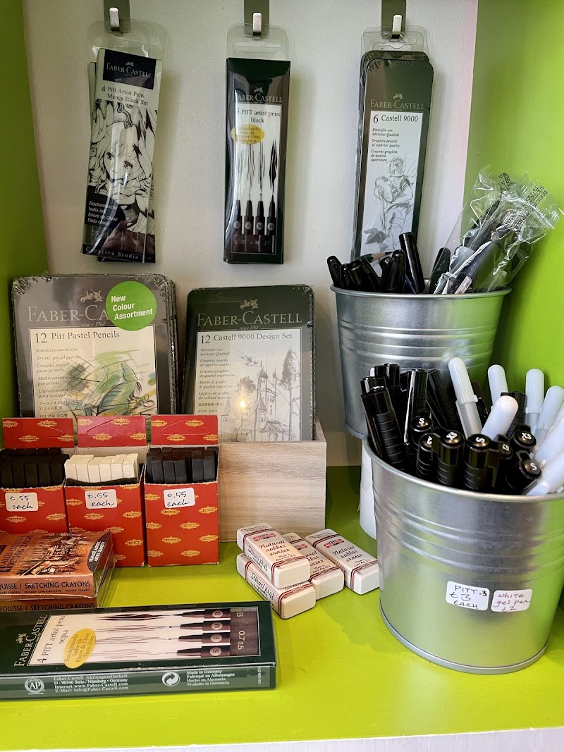 Turpentyne Fine Art Classes & Art Supply - Gosforth photo 3