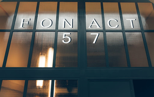 The Fontainebleau School of Acting Logo