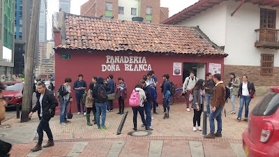 Photos of Do&ntilde;a Blanca Bakery