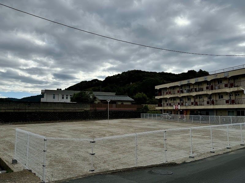 安町大池月極駐車場