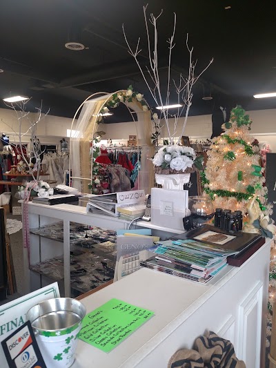 Photos of Button's & Bow's