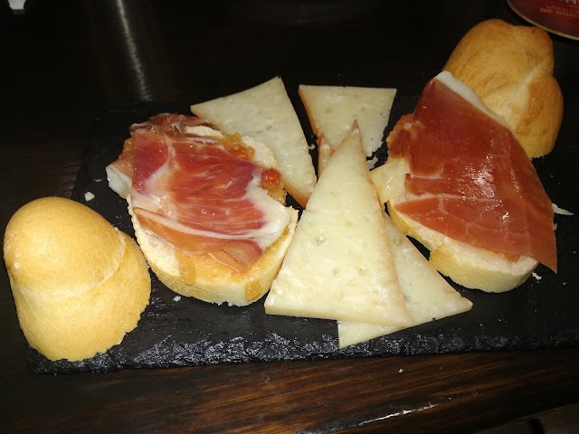 Cafeteria Trio de Ases