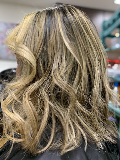 BeYouStudio23 Salon - Thumbnail