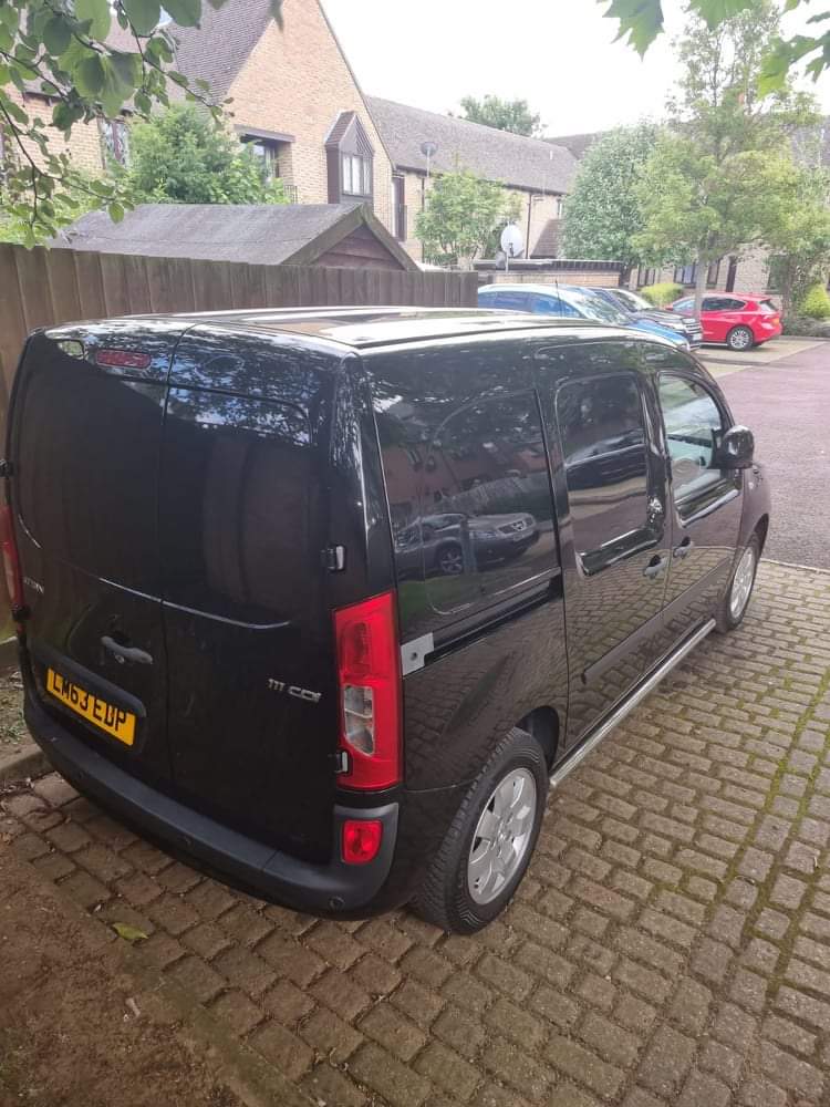 DBV FAST COURIER LTD photo 2