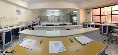 Photos of كلية الرشيد الجامعة / قسم طب الاسنان