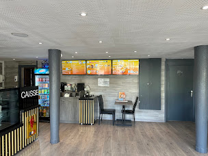 Photo n°22 de ROYAL KEBAB TACOS à Saint-Denis-lès-Bourg (Kebab)