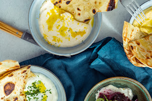 Photo n°52 de Yaya Secrétan - Restaurant méditerranéen & terrasse par Juan Arbelaez à Paris (Restaurant)