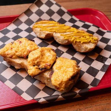 Lucky's 3 Star Bar by null