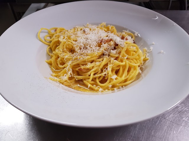 De La Cruz Pasta & Pizza Bar
