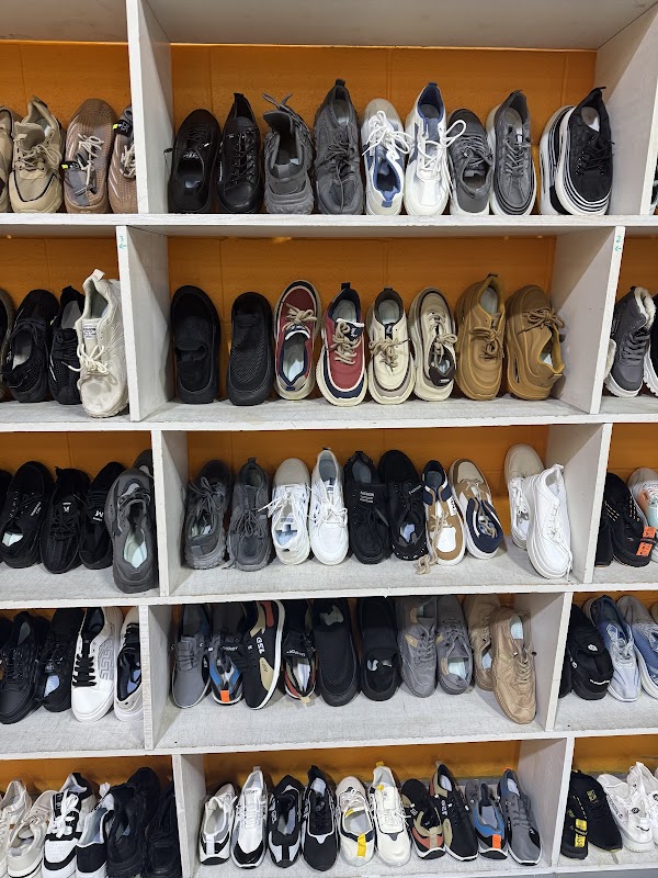 Mad Friday deals photo 1