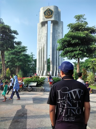 Photos of Monumen Sidoarjo