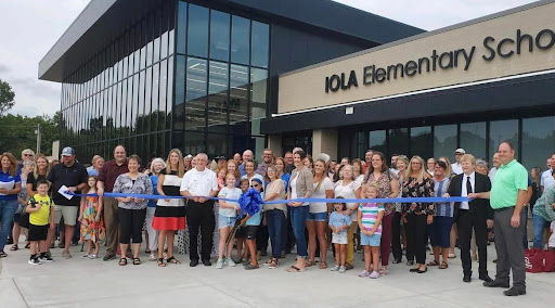 Iola Elementary School - Visual