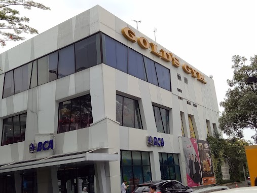 Gold's Gym Summarecon Mal Serpong, Author: pohon bumi