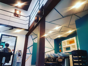 Photo n°7 de ID coiffure à Vienne (Salon de coiffure)