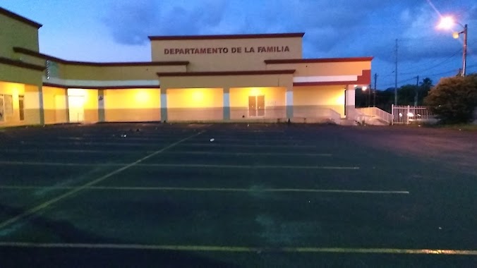 Departamento De La Familia Canovanas, Author: Carlos Charlie