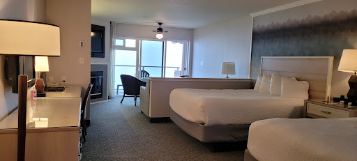 Hallmark Resort - Thumbnail