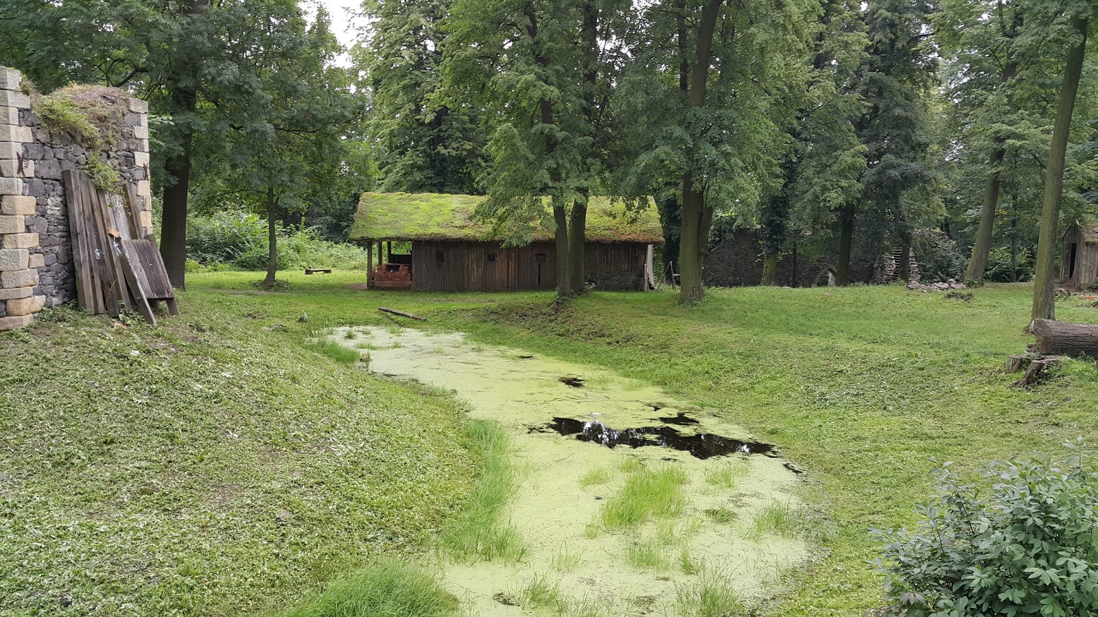 Visit Grodziec Castle On Your Trip To Zagrodno Or Poland Inspirock