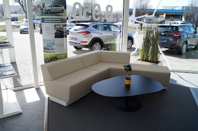 Photos of Hyundai HEINEMANN Wernigerode