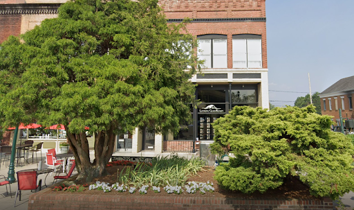 Looking Glass Realty at Hendersonville - Thumbnail