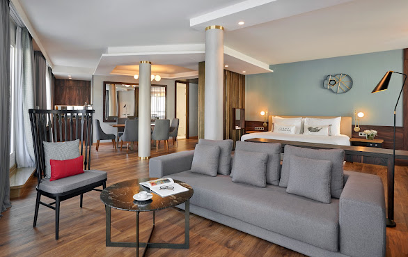 Hyatt Centric Gran Via Madrid by null