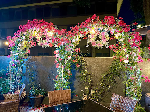 Bungalow on Rose Coastal Thai Restaurant & Bar by null