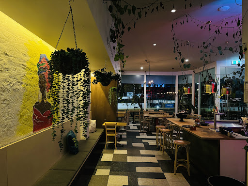 Margarita'S Bar EN Grill
