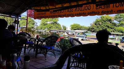 Photos of Samot Meas (Golden Sea) Restaurant