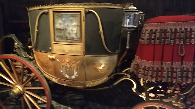 Comentarii opinii despre Académie Équestre de Versailles