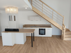 Photo n°10 de H.M. menuiserie agencement ébénisterie à Saint-Georges-des-Coteaux (Menuisier)