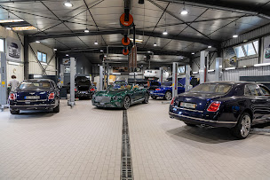 Photo n°1 de Bentley Monaco Service Global Garage à Cap-d'Ail (Atelier de carrosserie automobile)