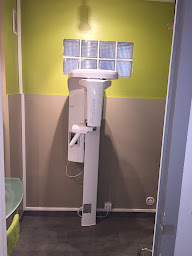 Photo n°7 de Docteur Henry Salendres - Chirurgien Dentiste à La Ciotat (Parodontiste)